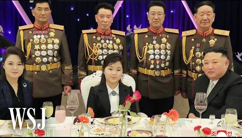 叹服了!金正恩的女儿跟她妈长的一模一样